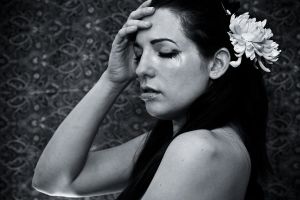 Actress Kelli Cayman Cozlin shooting with Huntress Creative